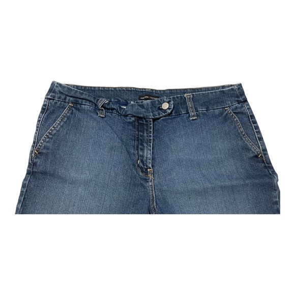 NEW YORK & COMPANY Jeans Women's 16 Low Rise Capri Cropped Dark Wash Denim - Picture 3 of 5